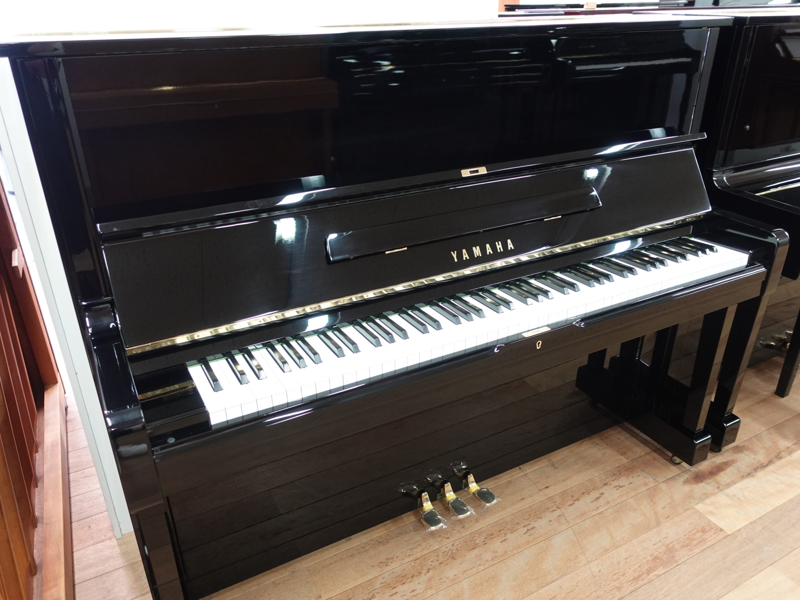 Đánh Giá Chi Tiết Và Bảng Giá Đàn Piano Yamaha U1H Mới Nhất